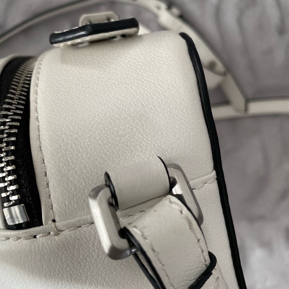 Kendall & Kylie White Leather Crossbody - Picture 13 of 16